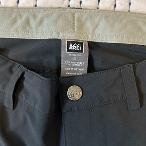 REI Hiking pants Size 4